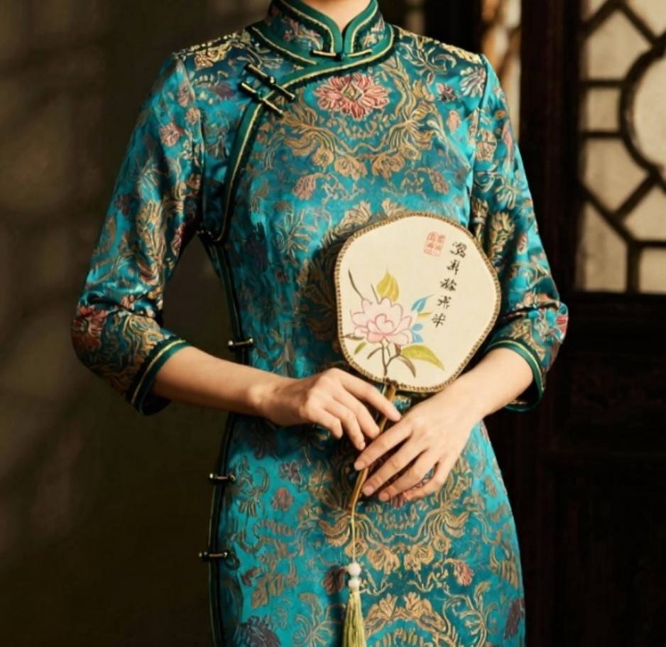  蜀锦华服，演绎当代东方时尚新姿