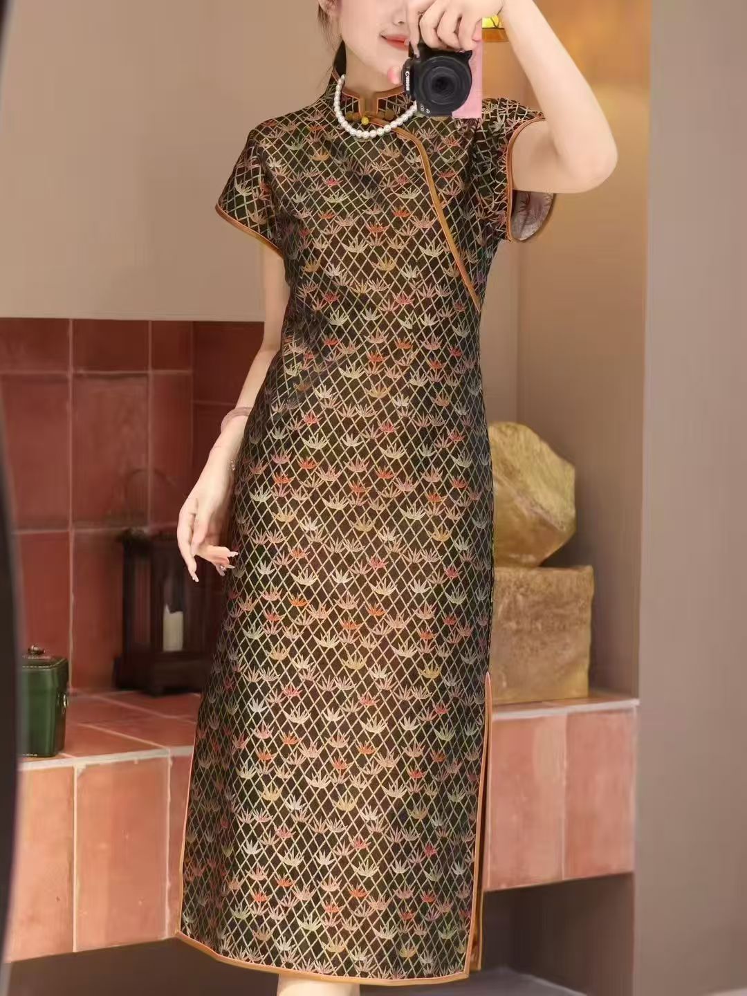 复古优雅的几何图案旗袍