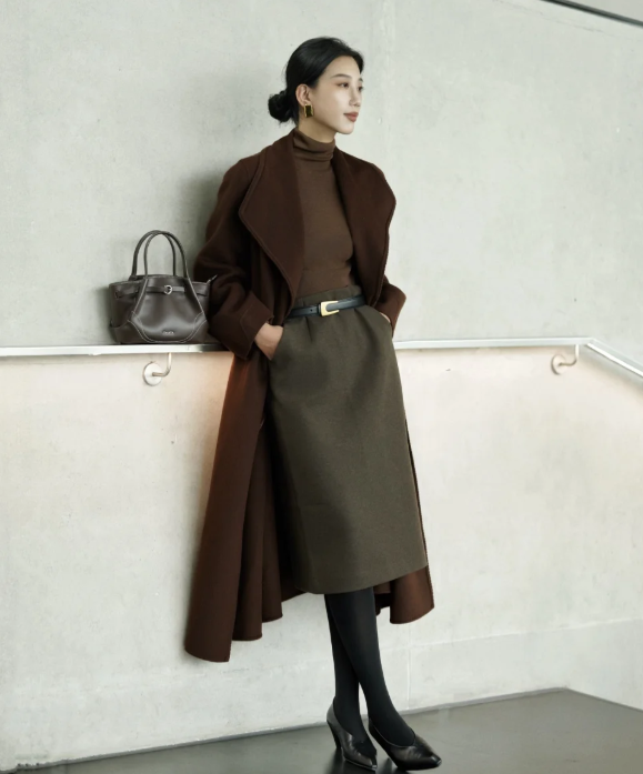 咖啡色优雅穿搭