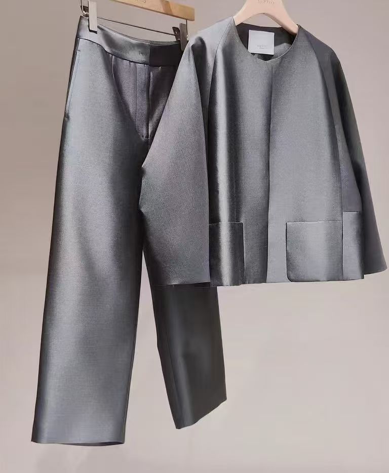 桑蚕丝与羊毛混纺套装