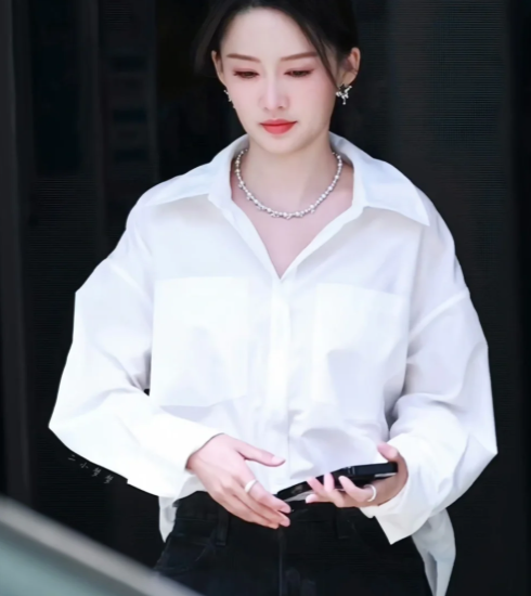 极简白，穿出松弛女神范